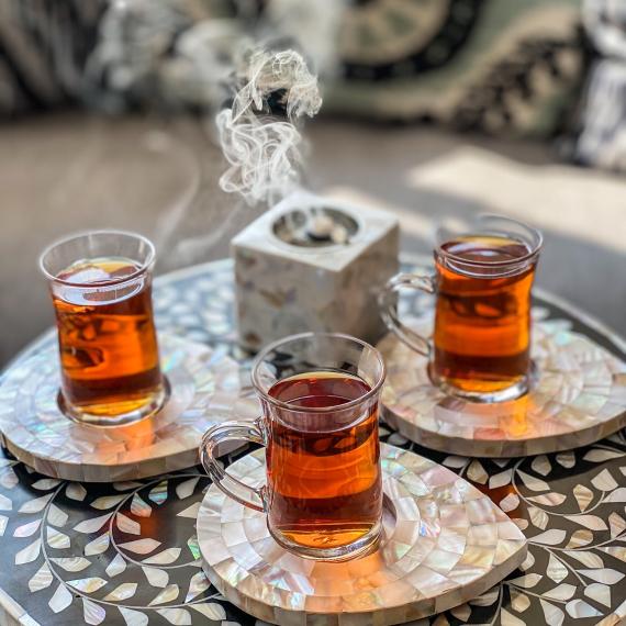 The Pearl-drop Istikana